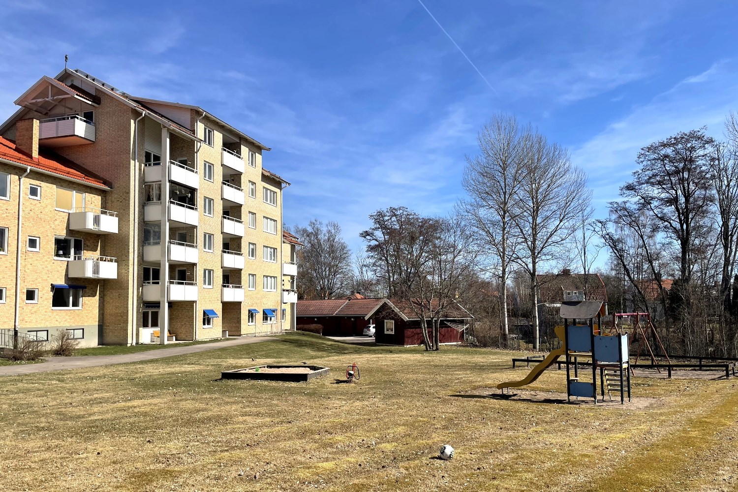 Centralgatan 2, Omgivning