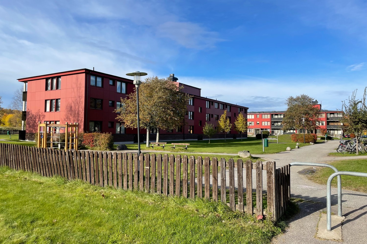 Stationsvägen 7-11, omgivning
